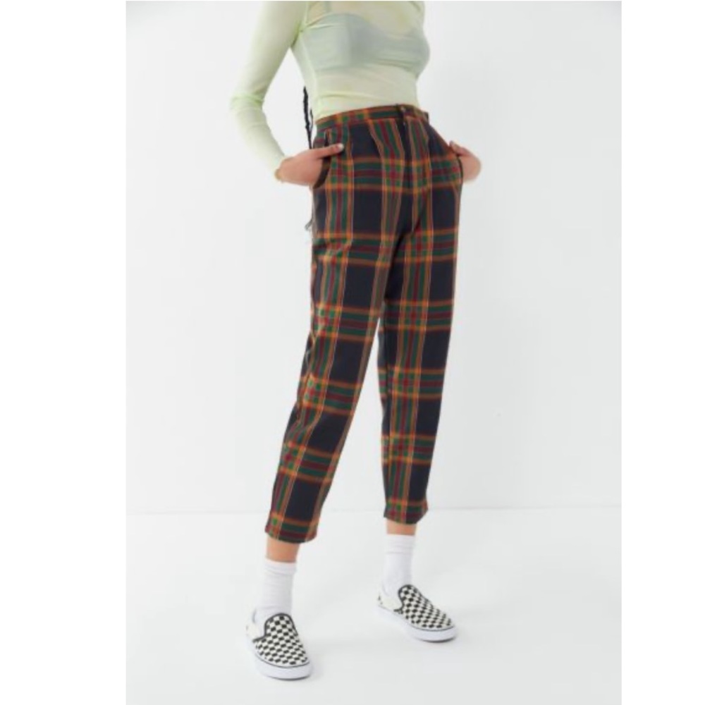 NWT- UO Vintage Plaid Trousers with pockets